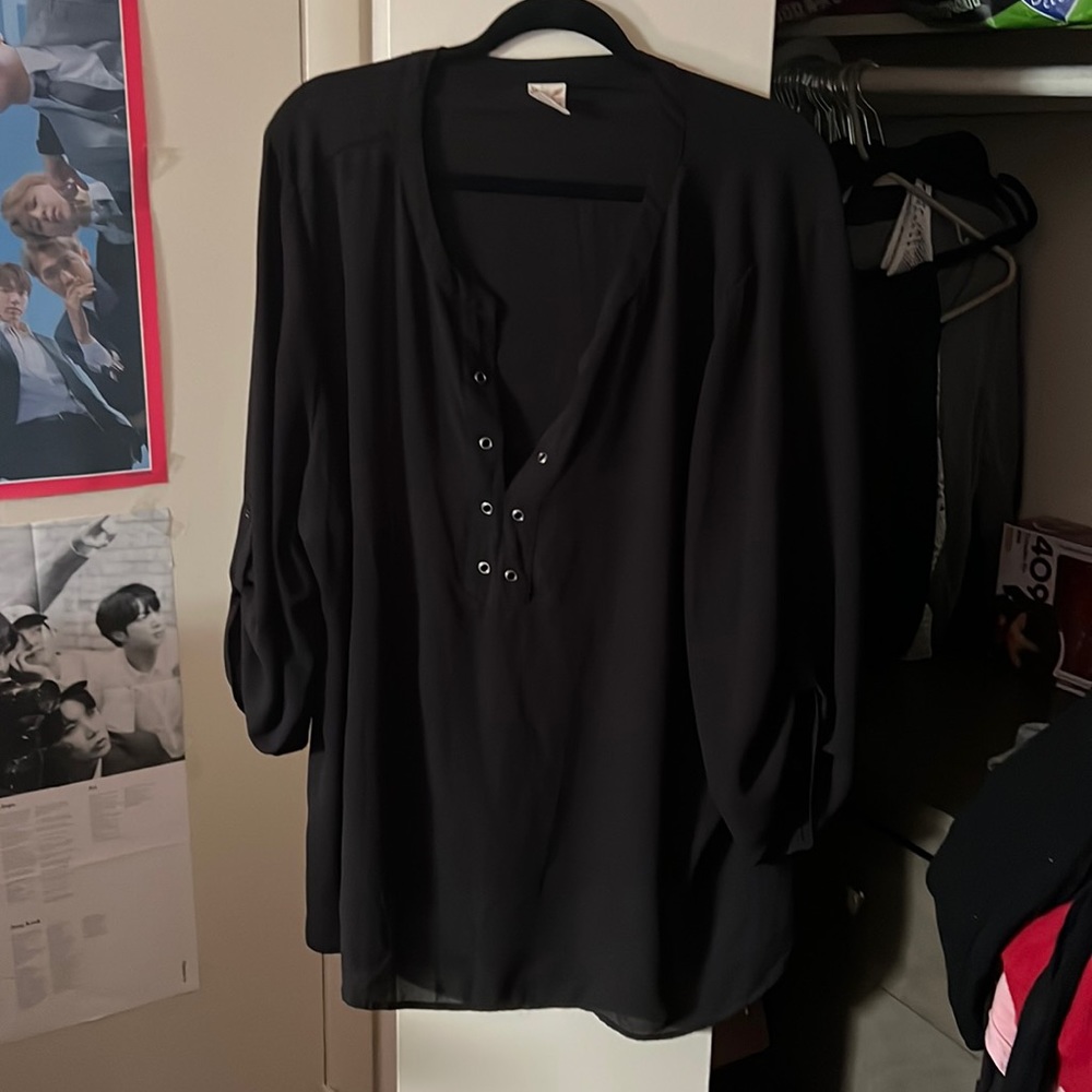 PLUS SIZE long sleeve dress shirt. 3X. Black.
